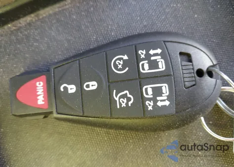 2013 Chrysler Town & Country Touring-L z USA, uszkodzony, nr VIN 2C4RC1CG6DR535228